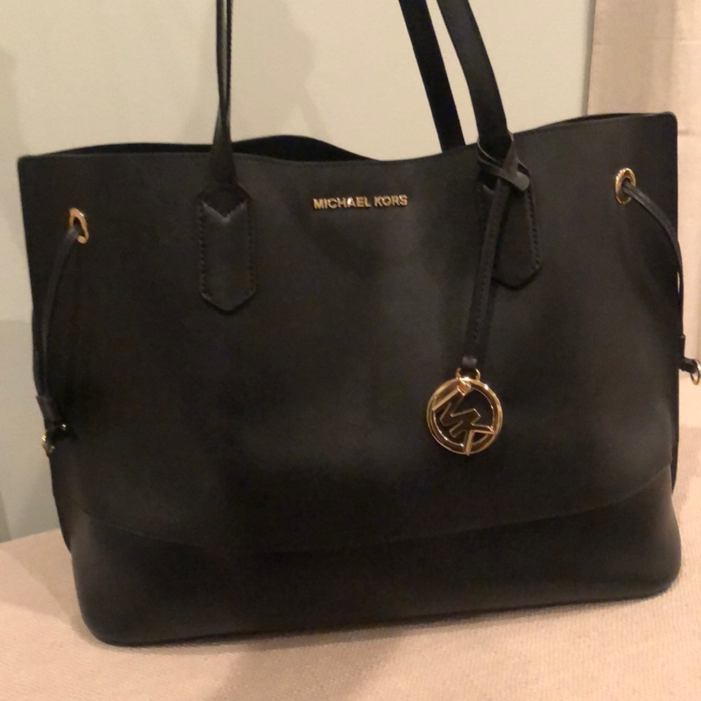 Michael Kors tote